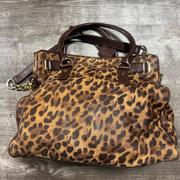 Michael Kors Hamilton Leopard Print Handbag - Picture 7 of 8